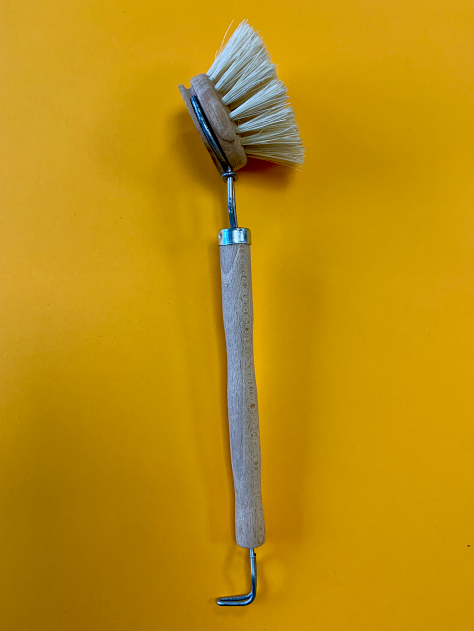 Die Rähmchenbürste für Imker*innen